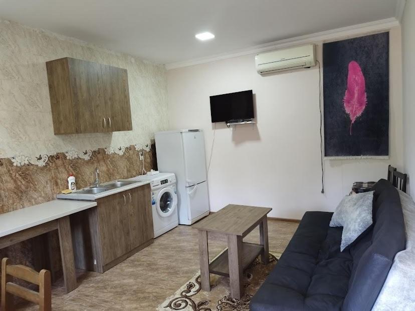 Apartment In Mtskheta, With Beautiful Nature, 100 Meter From Center Екстериор снимка